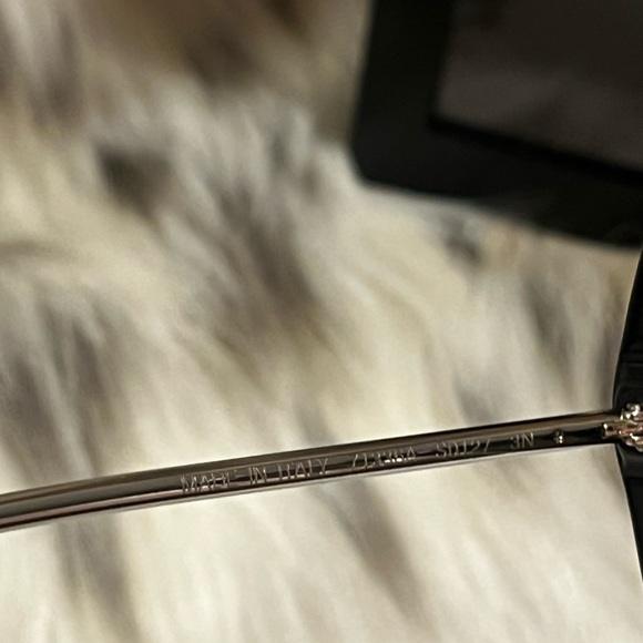 💎Chanel Mirrored Sunglasses with case & lens cloth - EUC, black & silver - Picture 11 of 11